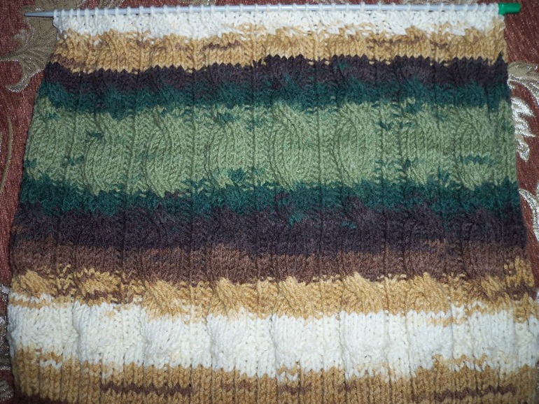 Шапка с косами.