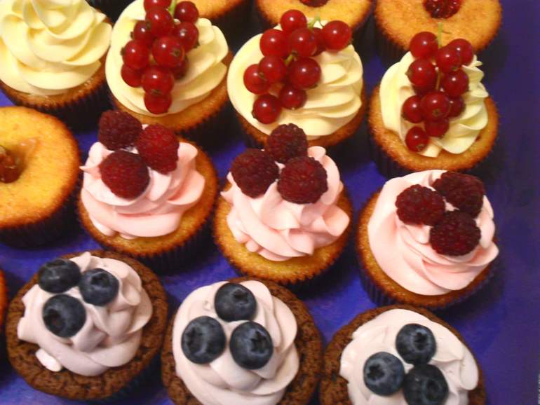 Воспитателям на праздник))