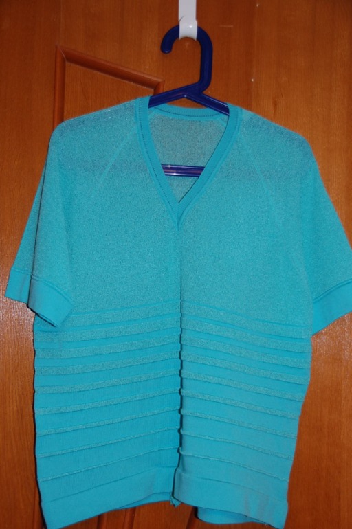 отдам б/у женское р-р L, метро Савеловская