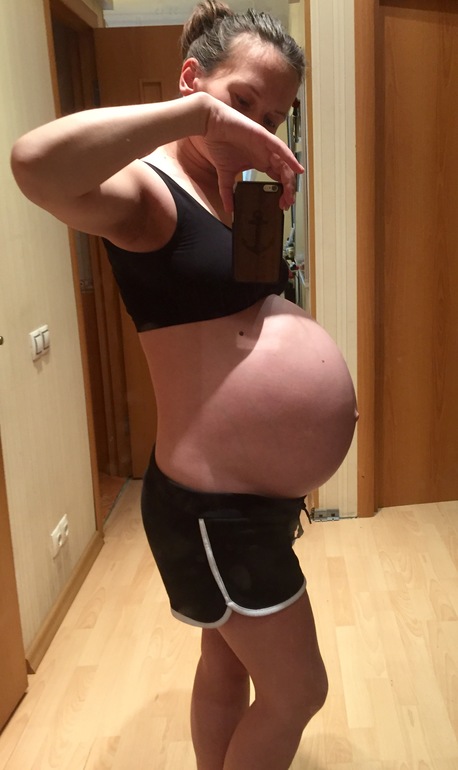 Ребёнок на 37 неделе беременности. 36 недель фото живота. 36 недель фото живота. Беременная 36 недель. Ребенок в животе на 36 неделе беременности.