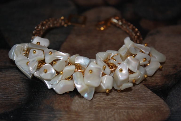 Браслеты из кожи с натуральными камнями. Новая коллекция!!! СКИДКИ!!!!!!