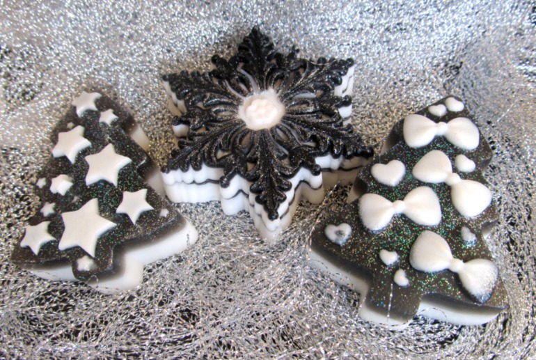 Новый Год в черно-белом исполнении