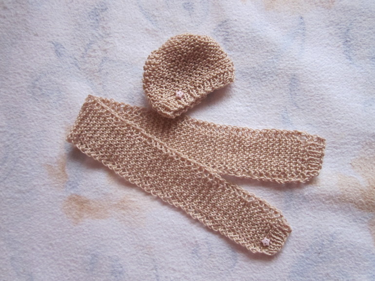 Часть вязалок для зайцев и тильд...