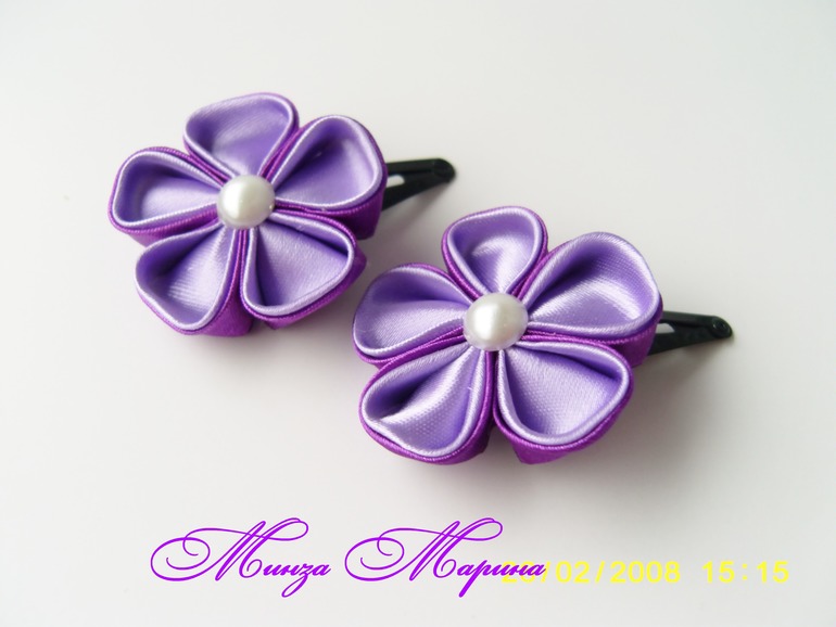 Много ромашек)))