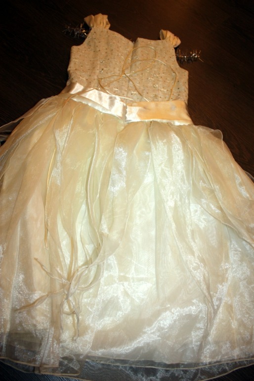 Продам праздничные платья, юбки на девочку 4-10 лет! бу по 1 разу, идеальное состояние!