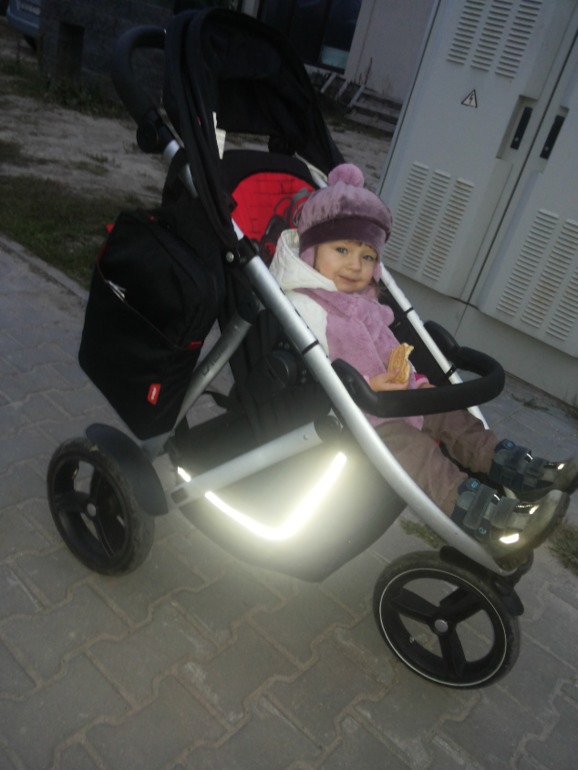 Вот и мы с транспортом для обоих малышей)