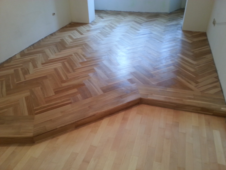 Ура, поклеили первую комнату))))))) Детская !!!!!