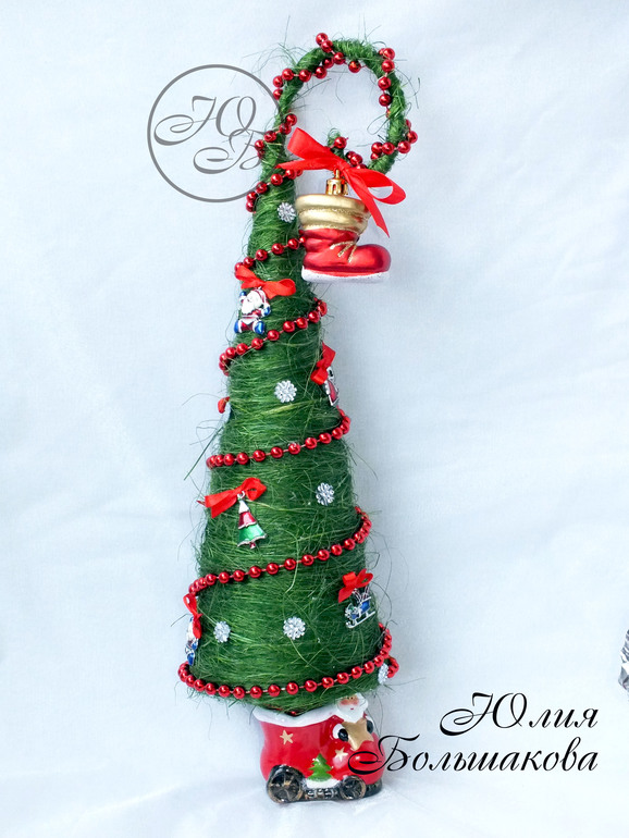 Еще две елочки.