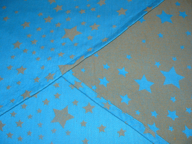 Тест-драйв слинга-шарфа Звездное небо от Mum's Era