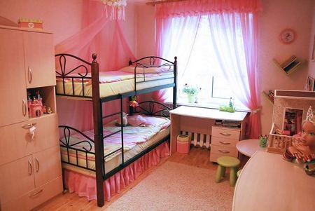 Детская для 2-3-4 деток...