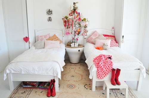 Детская для 2-3-4 деток...