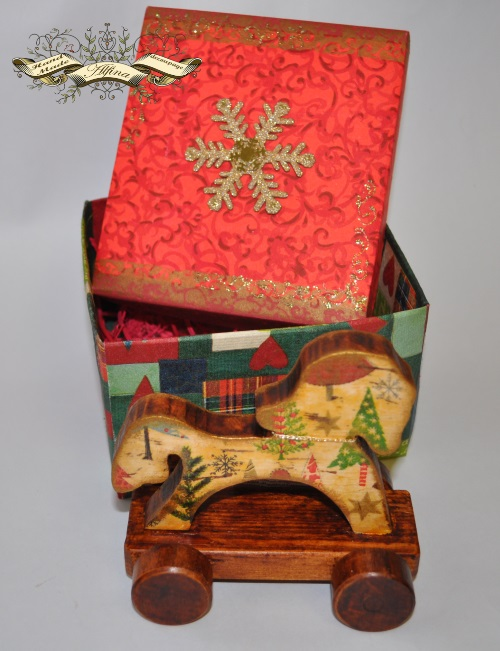 Табун новогодних лошадок!