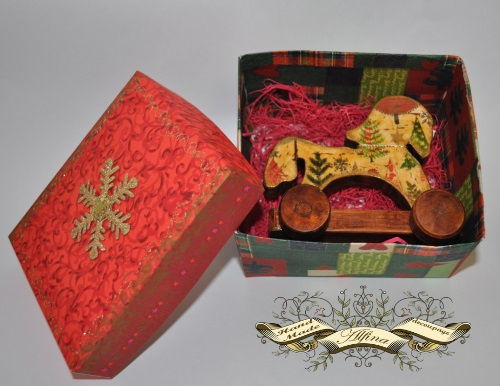 Табун новогодних лошадок.