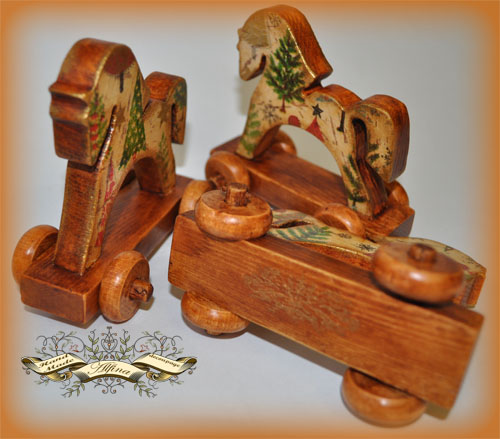 Табун новогодних лошадок!