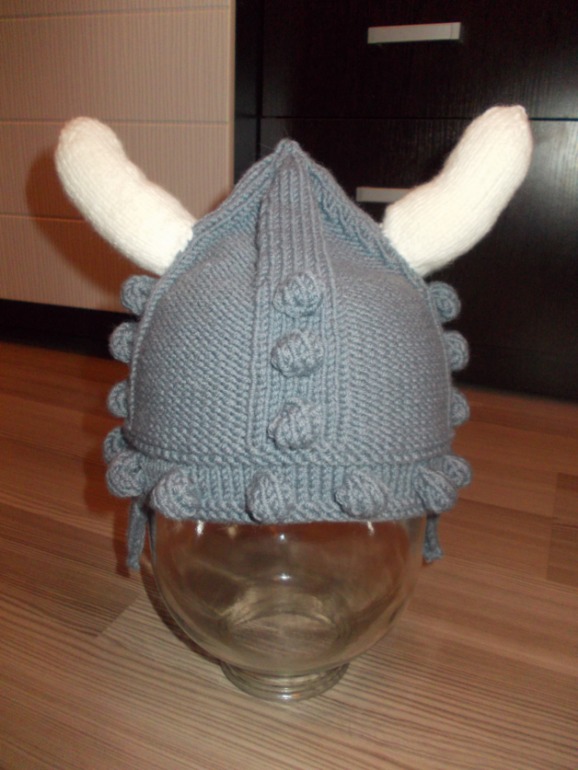 Шапка-викинг....