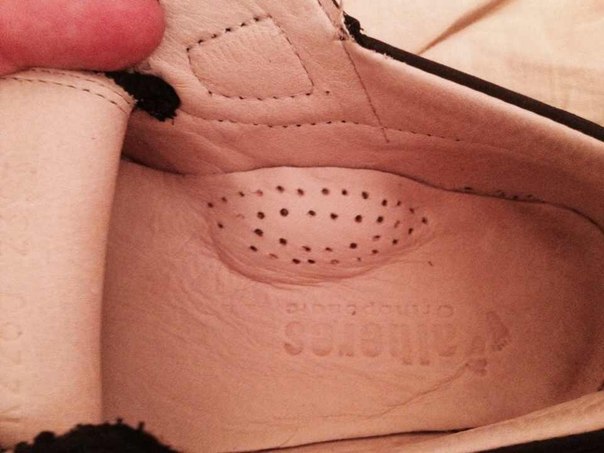 СРОЧНО! ПРОДАМ ДЕТСКИЕ КОЖАНЫЕ МОКАСИНЫ