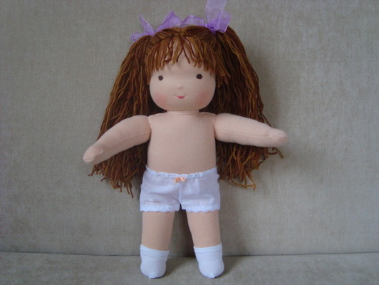 Куколка с гардеробом