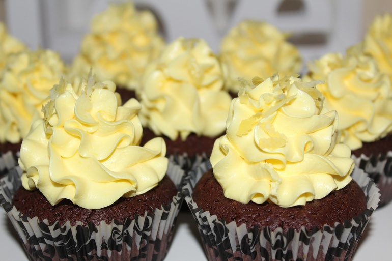 Шоколадные с лимонным кремом