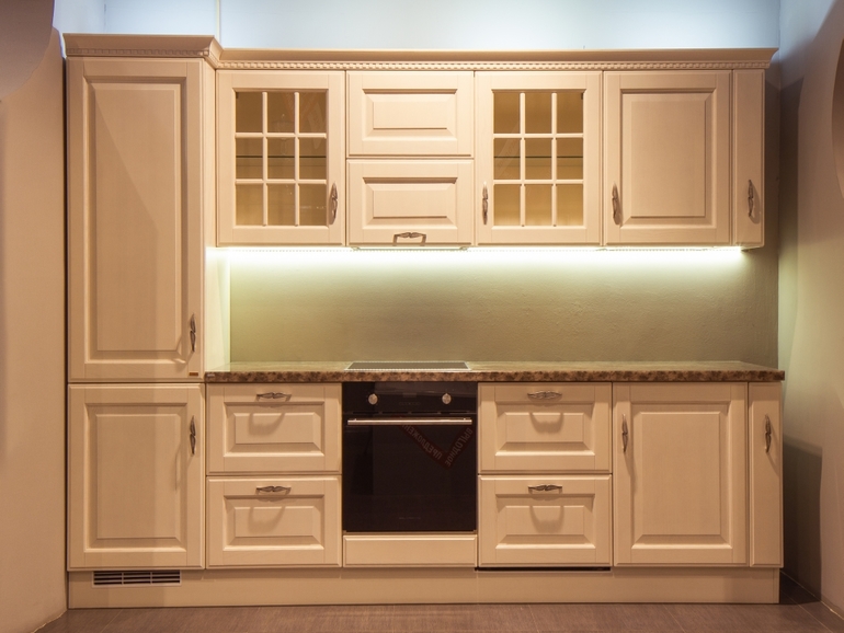 Складская программа кухонь фабрики Scavolini (Италия).