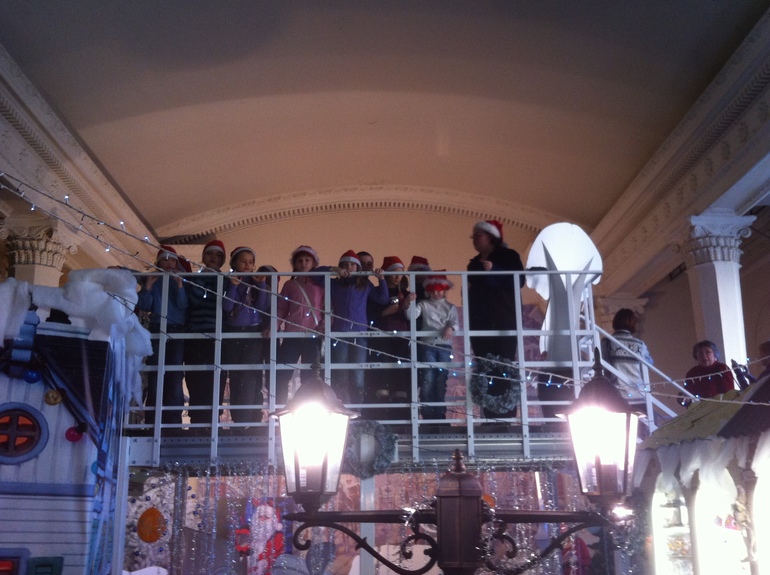 ФАБРИКА ЕЛОЧНЫХ ИГРУШЕК НА ВВЦ