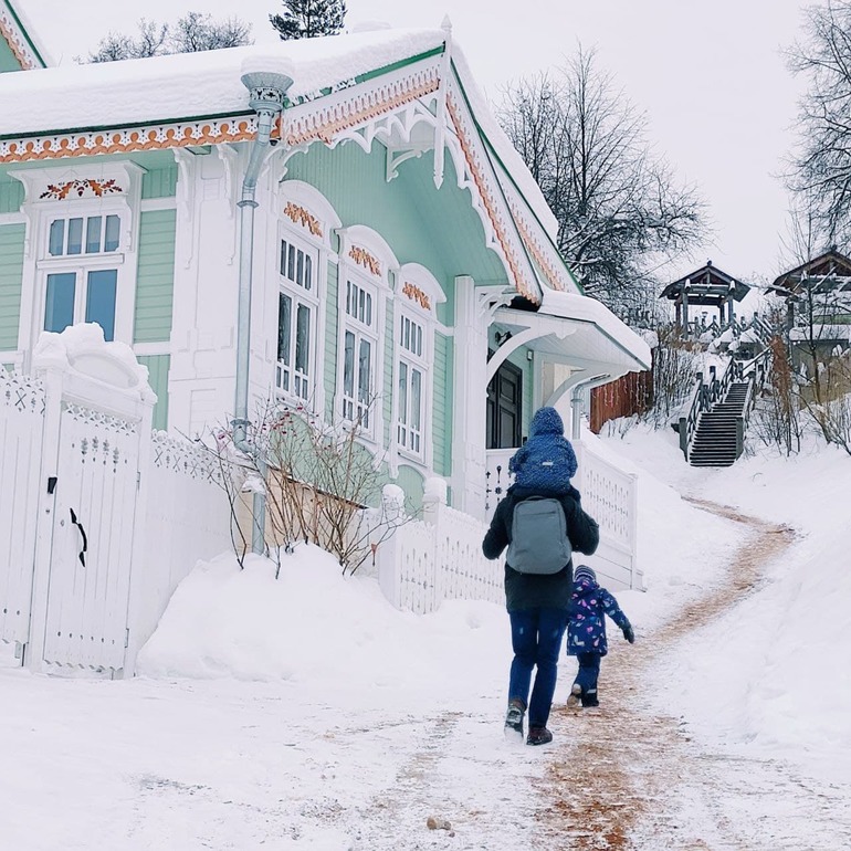 Плес зимой. Усадьба Плес зимой. Миловка зимой Плес зимой. Усадьба Миловка Плес снег. Деревня Плес зимой.