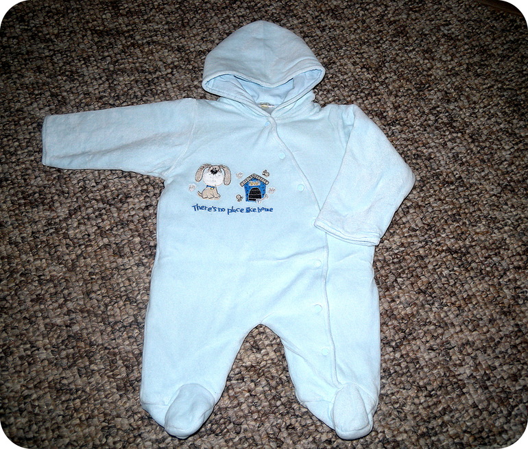 Утеплённый велюровый комбез р-р 3-6 мес. В идеале. Мск + рег. Цена 600р