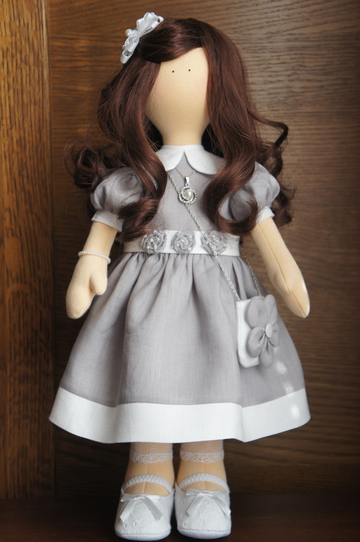 Кукла Линда.