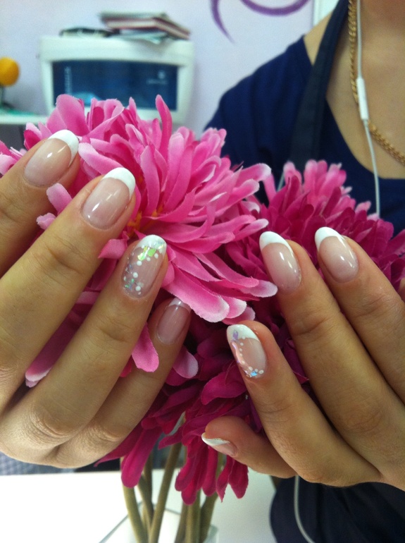 Мастер по наращиванию ногтей, маникюру, Shellac