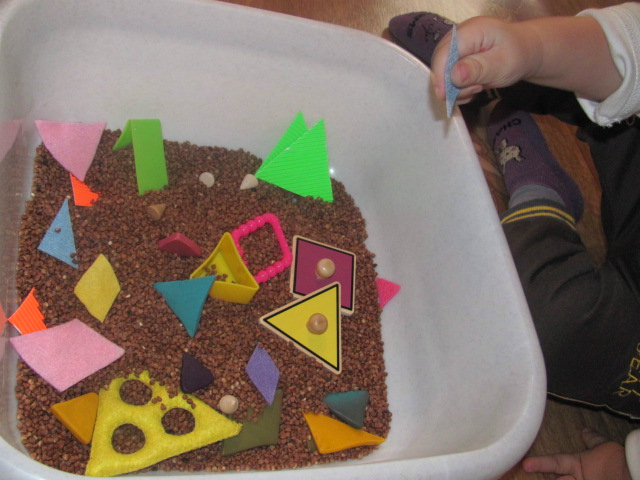 Наша первая ТН. Геометрические фигуры.