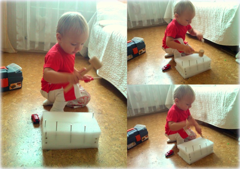 Гараж для машин.