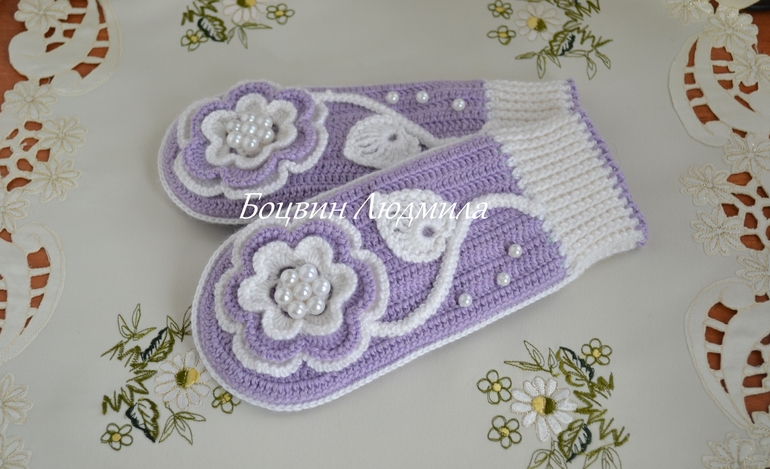 Сиреневые варежки крючком