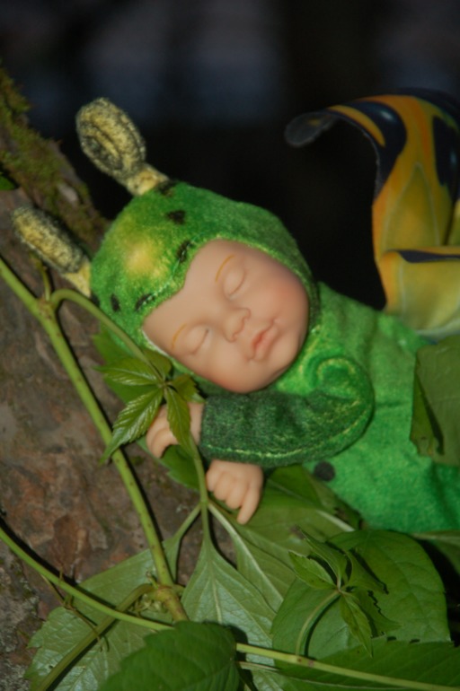 Маленькая страна, кто мне подскажет, кто расскажет где она...