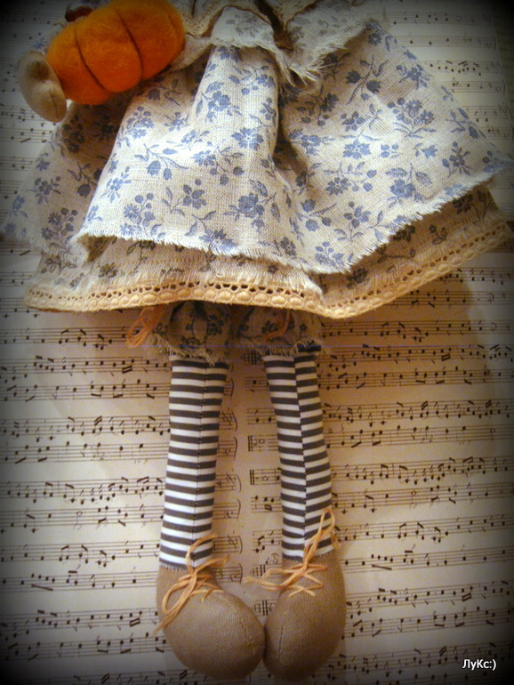 Эсмеральда:))