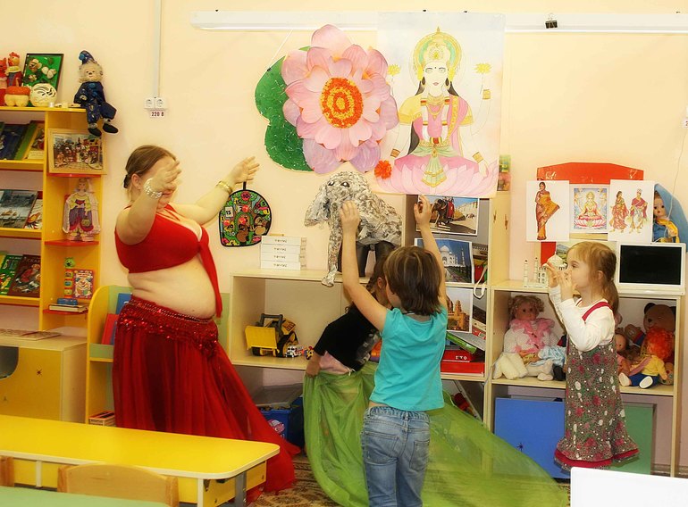 Клубный час