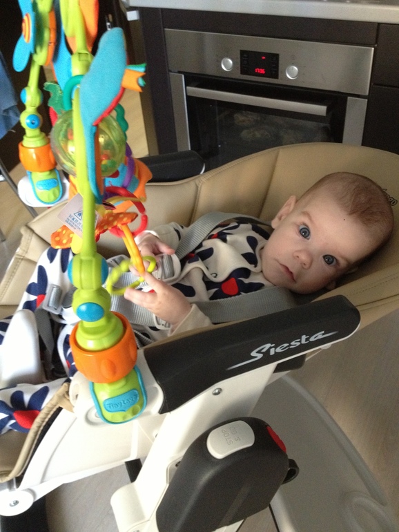 А нам уже 4 месяца!!!!