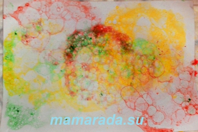 Наш опыт с мыльными пузырями и красками