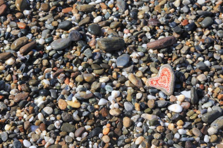 Расписные камушки