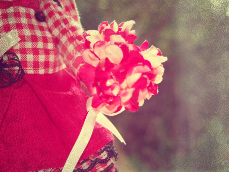 Зайка в красном :)