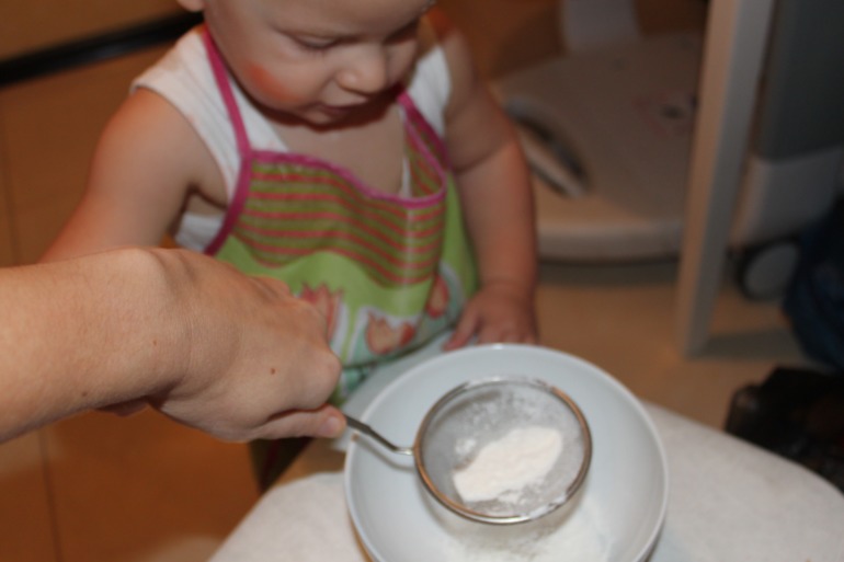 Как мы готовили шарлотку