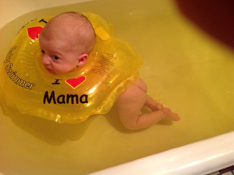 А нам 2 месяца!Мы тут самые малыши получаемся))