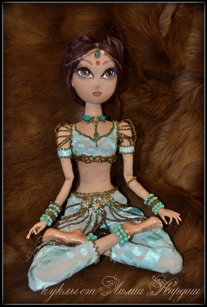 Мохини - дочь таинственной Индии!