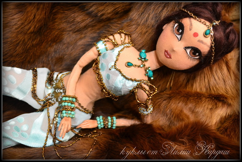 Мохини - дочь таинственной Индии!