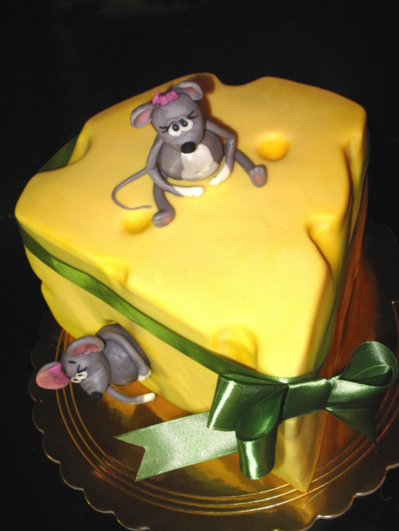 мыши в сыре- это вкусно))))