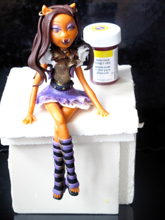 мини-монстра Клодин Вульф)