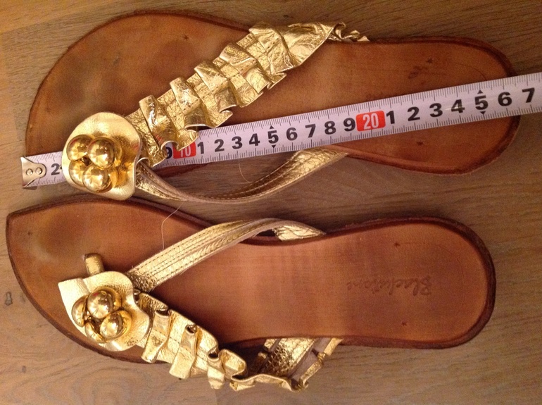 Очень много женской обуви размер 39-40