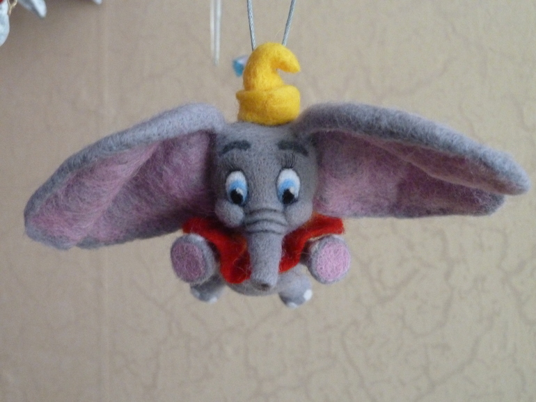 Слоненок Дамбо