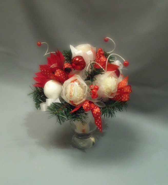 А здесь - новогоднее )