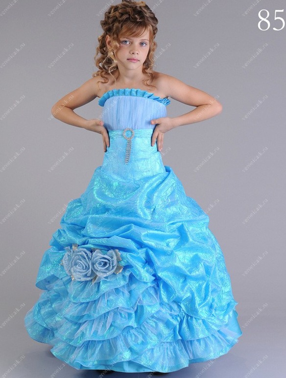 Распродажа платьев от 650 до 1500 руб