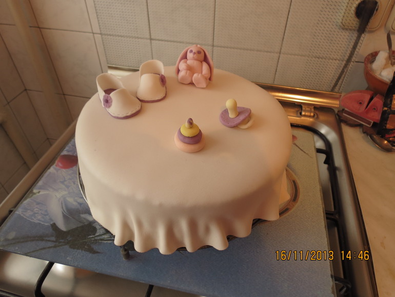 Мои первые мастичные тортики.