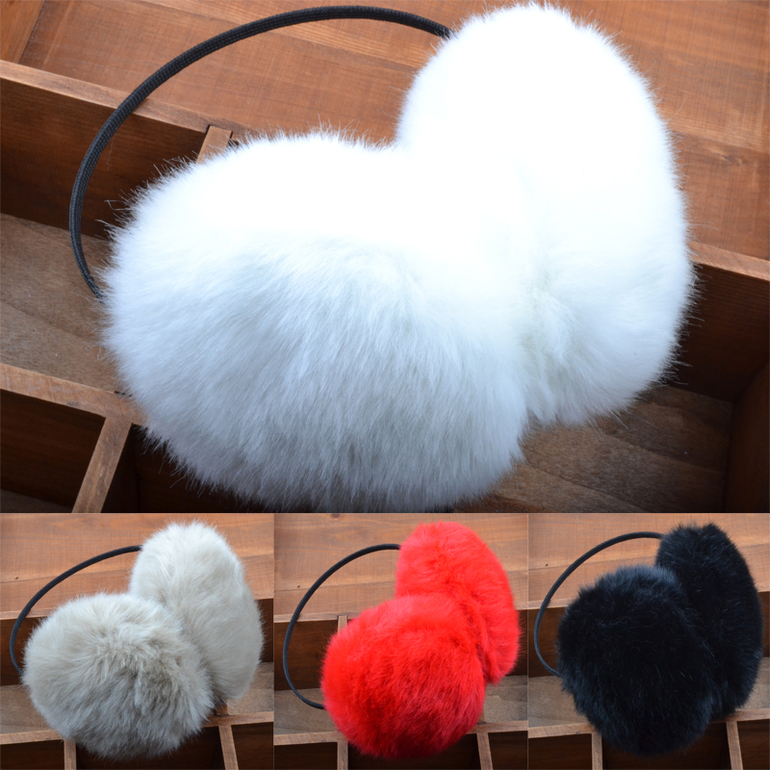 Меховые наушники для девочки 3-х лет.